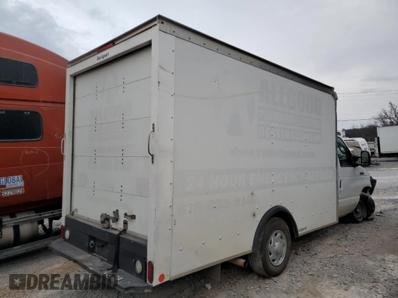 2016 Ford Econoline Commercial z VIN 1FDWE3FS1GDC51632, wystawiony jako Copart lot #47815915 z przebiegiem 94 404 mil mil oraz Szkoda całkowita • Salvage title. Historia ofert i sprzedaży dostępna na DreamBid. Obrazek 4.
