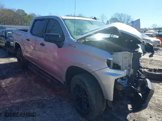 2019 Chevrolet Silverado 1500 LT Trail Boss with VIN 1GCPYFED2KZ234242, listed as a IAAI auction lot 41587318 with 1 mi miles. Bid and sale history available at carsss.com. Image 1.
