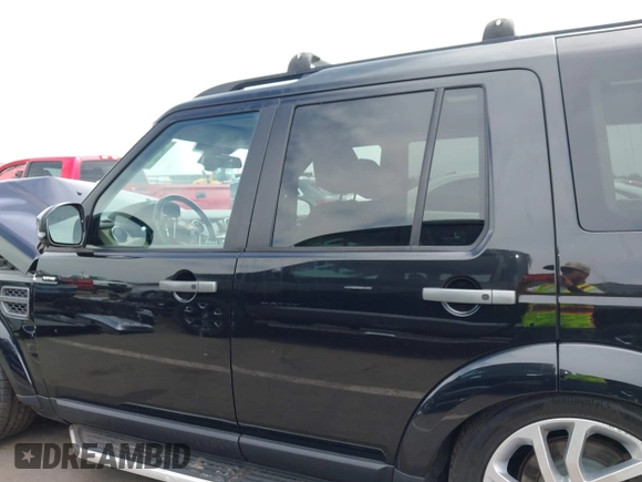 2016 Land Rover LR4 HSE с VIN SALAG2V66GA833808, выставлен на аукционе IAAI как лот 40630890 с пробегом 72 639 миль миль и . История ставок и продаж доступна на DreamBid. Изображение 14.