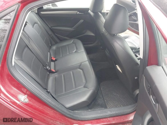 2015 Volkswagen Passat 1.8T S with VIN 1VWAT7A32FC029372, listed as a IAAI auction lot 41714513 with 173,829 mi miles. Bid and sale history available at carsss.com. Image 8.