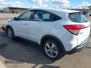 2021 Honda HR-V LX with VIN 3CZRU5H39MM728355, listed as a IAAI auction lot 41723205 with 37,017 mi miles. Bid and sale history available at carsss.com. Image 3.