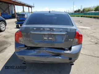 2011 Volvo S40 с VIN YV1672MS0B2550006, выставлен на аукционе Copart как лот 54792625 с пробегом 141 872 миль миль и Списание • Salvage title. История ставок и продаж доступна на DreamBid. Изображение 6.