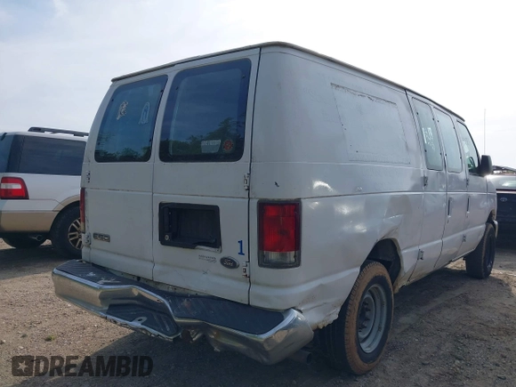2008 Ford Econoline Cargo Commercial with VIN 1FTNE14W58DA55740, listed as a IAAI auction lot 42117873 with 191,734 mi miles. Bid and sale history available at carsss.com. Image 14.