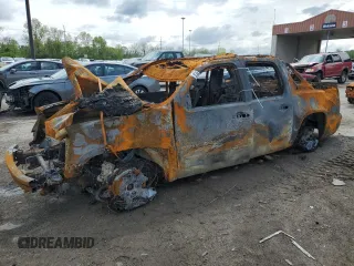 2013 Chevrolet Avalanche LTZ z VIN 3GNTKGE71DG373921, wystawiony jako Copart lot #55142015 z przebiegiem Nie podano mil oraz Nie do naprawy • Non repairable. Historia ofert i sprzedaży dostępna na DreamBid. Obrazek 1.
