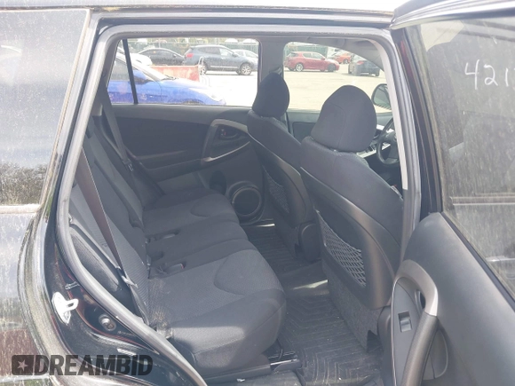 2006 Toyota RAV4 Sport with VIN JTMBK32V465004660, listed as a IAAI auction lot 42134217 with 190,680 mi miles. Bid and sale history available at carsss.com. Image 8.