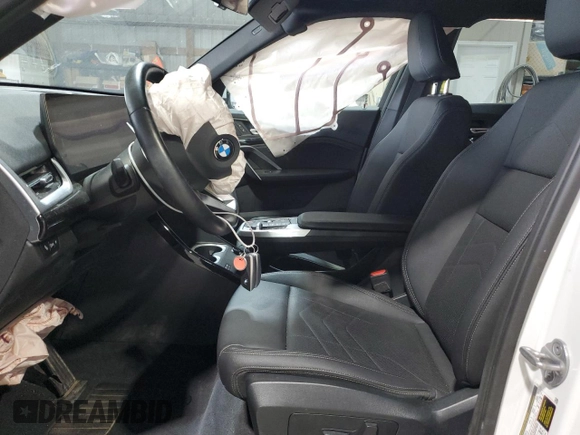 2023 BMW X1 xDrive28i with VIN WBX73EF00P5W26108, listed as a Copart auction lot 55637925 with Not provided miles and Clean title. Bid and sale history available at DreamBid. Image 7.