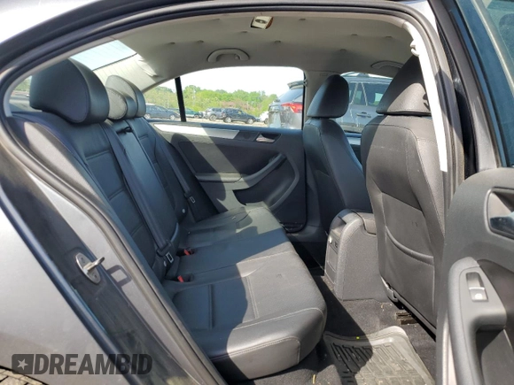 2013 Volkswagen Jetta SE with VIN 3VWDX7AJ1DM357085, listed as a Copart auction lot 55045725 with 156,513 mi miles and Salvage title. Bid and sale history available at DreamBid. Image 10.