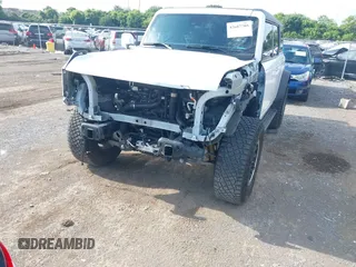 2023 Ford Bronco z VIN 1FMEE5DP2PLB01735, wystawiony jako IAAI lot #42687705 z przebiegiem 40 284 mil mil oraz . Historia ofert i sprzedaży dostępna na DreamBid. Obrazek 6.