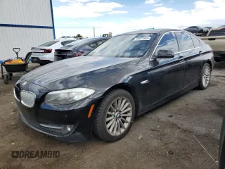 2011 BMW 5 Series 535i z VIN WBAFR7C51BC804161, wystawiony jako Copart lot #54971455 z przebiegiem 194 807 mil mil oraz Tytuł czysty. Historia ofert i sprzedaży dostępna na DreamBid. Obrazek 1.
