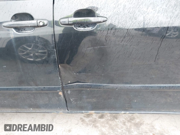 2010 Toyota Sienna XLE with VIN 5TDYK4CC9AS337081, listed as a IAAI auction lot 42218064 with 260,606 mi miles and . Bid and sale history available at carsss.com. Image 6.