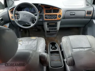 2001 Toyota Sienna LE with VIN 4T3ZF13C21U354424, listed as a Copart auction lot 50260675 with 235,787 mi miles and Non Repairable. Bid and sale history available at carsss.com. Image 8.