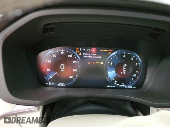 2021 Volvo XC60 Inscription с VIN YV4102DLXM1737403, выставлен на аукционе Copart как лот 84945084 с пробегом 19 900 миль миль и Списание • Salvage title. История ставок и продаж доступна на DreamBid. Изображение 9.
