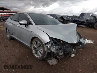 2019 Honda Clarity Plug-In Hybrid with VIN JHMZC5F17KC000007, listed as a IAAI auction lot 41722099 with 1 mi miles. Bid and sale history available at carsss.com. Image 1.