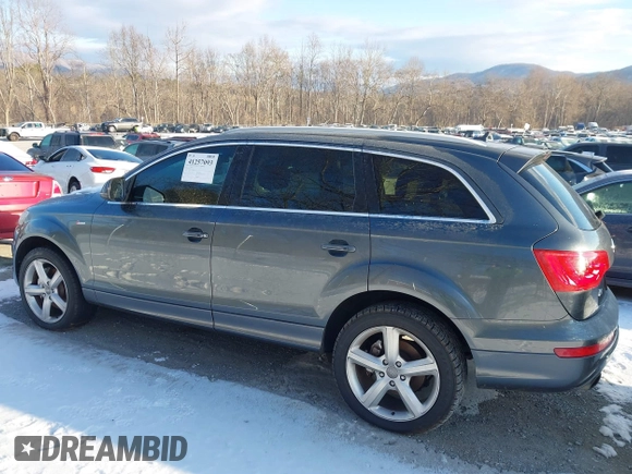 2014 Audi Q7 3.0T S line Prestige with VIN WA1DGAFE5ED010250, listed as a IAAI auction lot 41257093 with 131,001 mi miles. Bid and sale history available at carsss.com. Image 6.