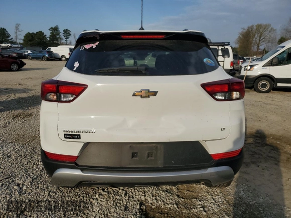 2023 Chevrolet TrailBlazer LT with VIN KL79MPS25PB164570, listed as a Copart auction lot 50016885 with 63,891 mi miles and Salvage Title. Bid and sale history available at DreamBid. Image 6.