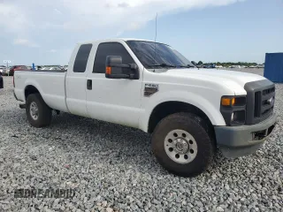 2010 Ford F-250 XL z VIN 1FTSX2BR4AEB37751, wystawiony jako Copart lot #62980735 z przebiegiem 294 465 mil mil oraz Czysty tytuł • Clean title. Historia ofert i sprzedaży dostępna na DreamBid. Obrazek 4.