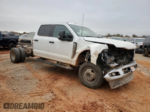 2024 Ford F-350 with VIN 1FD8W3HN0REC18650, listed as a Copart auction lot 80392644 with 26,042 mi miles and Salvage title. Bid and sale history available at DreamBid. Image 4.