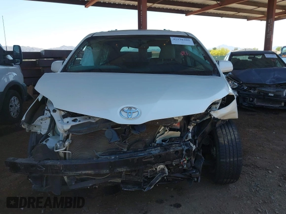2017 Toyota Sienna XLE Auto Access Seat with VIN 5TDYZ3DC3HS849191, listed as a IAAI auction lot 42138309 with 80,324 mi miles and . Bid and sale history available at DreamBid. Image 11.