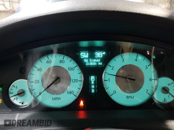 2008 Chrysler 300 z VIN 2C3LK33G58H203852, wystawiony jako Copart lot #86812404 z przebiegiem 213 031 mil mil oraz Szkoda całkowita • Salvage title. Historia ofert i sprzedaży dostępna na DreamBid. Obrazek 9.