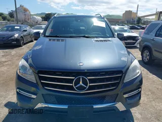 2012 Mercedes-Benz M ML 350 with VIN 4JGDA5HB6CA044757, listed as a IAAI auction lot 41858601 with 135,943 mi miles. Bid and sale history available at carsss.com. Image 12.