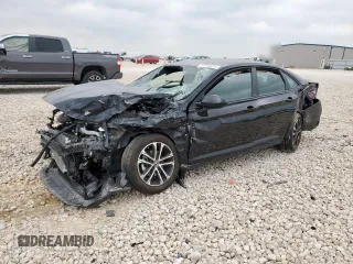 2024 Volkswagen Jetta Sport z VIN 3VWBM7BU2RM066918, wystawiony jako Copart lot #57349825 z przebiegiem 7 208 mil mil oraz Szkoda całkowita • Salvage title. Historia ofert i sprzedaży dostępna na DreamBid. Obrazek 1.