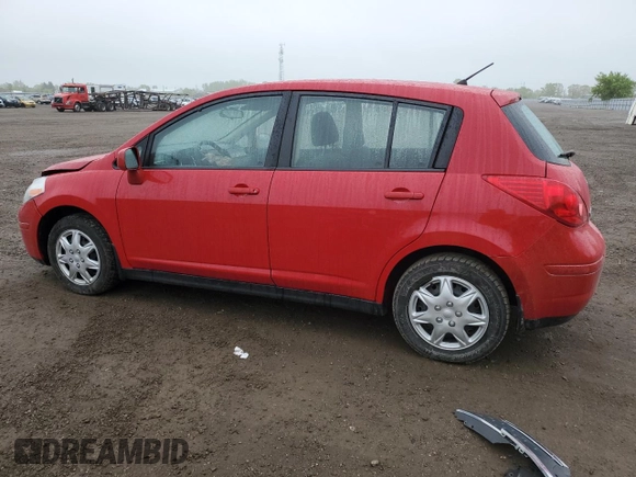 2009 Nissan Versa S z VIN 3N1BC13E99L468566, wystawiony jako Copart lot #58661845 z przebiegiem 141 822 mil mil oraz Czysty tytuł • Clean title. Historia ofert i sprzedaży dostępna na DreamBid. Obrazek 2.