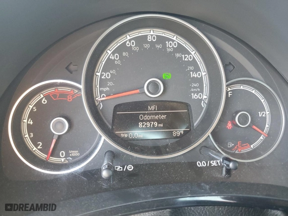 2018 Volkswagen Beetle S with VIN 3VWFD7AT9JM702507, listed as a Copart auction lot 77207394 with 82,979 mi miles and Salvage Title. Bid and sale history available at carsss.com. Image 9.