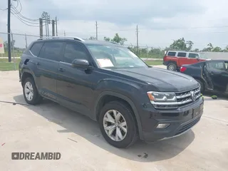 2018 Volkswagen Atlas SE z VIN 1V2DP2CA6JC599983, wystawiony jako IAAI lot #42303421 z przebiegiem 79 747 mil mil oraz . Historia ofert i sprzedaży dostępna na DreamBid. Obrazek 1.