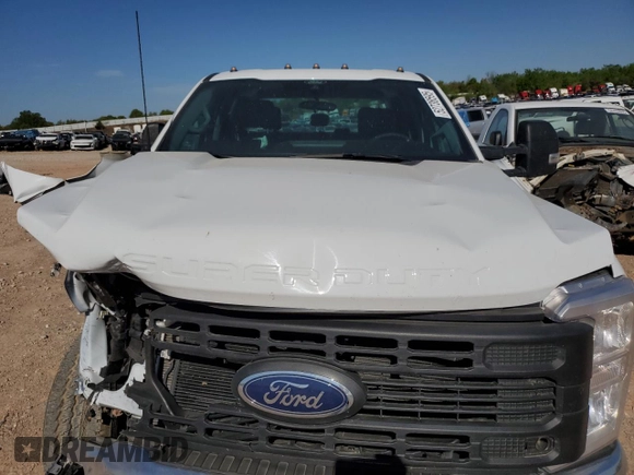2024 Ford F-350 XL with VIN 1FT8W3BT6REF84852, listed as a Copart auction lot 52738595 with 10,279 mi miles and Salvage title. Bid and sale history available at DreamBid. Image 11.