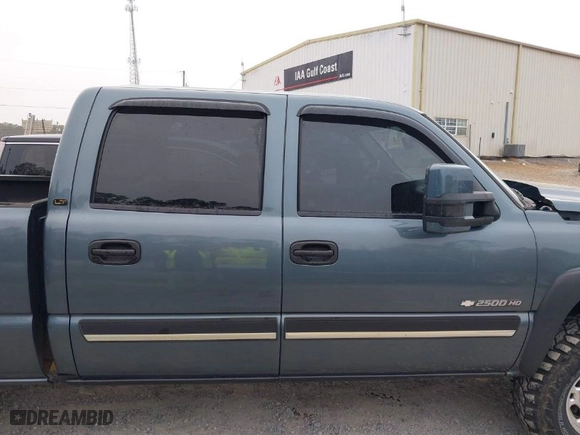 2006 Chevrolet Silverado 2500HD LT1 with VIN 1GCHK23U86F181748, listed as a IAAI auction lot 41794661 with NaN miles. Bid and sale history available at carsss.com. Image 14.