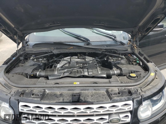 2014 Land Rover Range Rover Sport HSE with VIN SALWR2WF9EA352527, listed as a Copart auction lot 60895315 with 117,930 mi miles and Clean title. Bid and sale history available at DreamBid. Image 12.