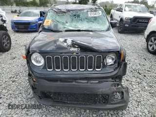 2017 Jeep Renegade Altitude z VIN ZACCJABB1HPF76944, wystawiony jako Copart lot #55154615 z przebiegiem 106 292 mil mil oraz Szkoda całkowita • Salvage title. Historia ofert i sprzedaży dostępna na DreamBid. Obrazek 5.