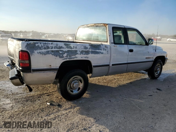 1996 Dodge Ram 2500 with VIN 3B7KC23Z8TM137775, listed as a Copart auction lot 88489635 with 190,492 mi miles and Salvage Title. Bid and sale history available at carsss.com. Image 3.