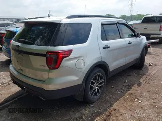 2016 Ford Explorer Sport с VIN 1FM5K8GT3GGD06444, выставлен на аукционе IAAI как лот 42396176 с пробегом 171 354 миль миль и . История ставок и продаж доступна на DreamBid. Изображение 4.
