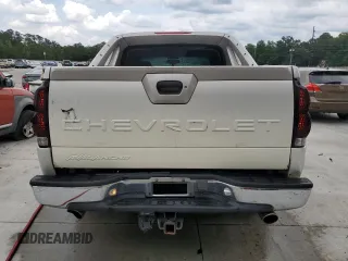 2005 Chevrolet Avalanche LT with VIN 3GNEC12Z05G182310, listed as a Copart auction lot 57424735 with 284,130 mi miles and Salvage title. Bid and sale history available at DreamBid. Image 6.