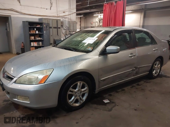 2006 Honda Accord EX-L z VIN 1HGCM56876A095110, wystawiony jako IAAI lot #42182018 z przebiegiem 197 426 mil mil oraz . Historia ofert i sprzedaży dostępna na DreamBid. Obrazek 17.
