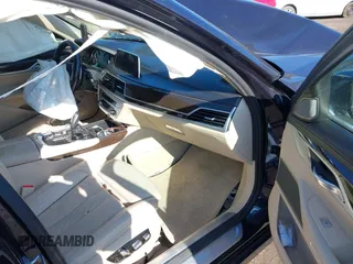2018 BMW 7 Series 740i xDrive with VIN WBA7E4C54JGV23736, listed as a IAAI auction lot 41457470 with 70,243 mi miles. Bid and sale history available at carsss.com. Image 5.