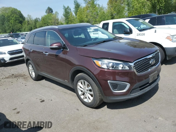 2018 Kia Sorento LX with VIN 5XYPGDA39JG418787, listed as a Copart auction lot 54696805 with 140,983 mi miles and Clean Title. Bid and sale history available at carsss.com. Image 4.