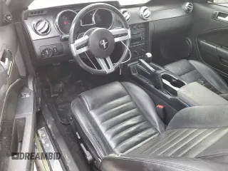 2006 Ford Mustang GT Deluxe z VIN 1ZVFT82H065255386, wystawiony jako Copart lot #44912665 z przebiegiem 114 330 mil mil oraz Szkoda całkowita • Salvage title. Historia ofert i sprzedaży dostępna na DreamBid. Obrazek 8.