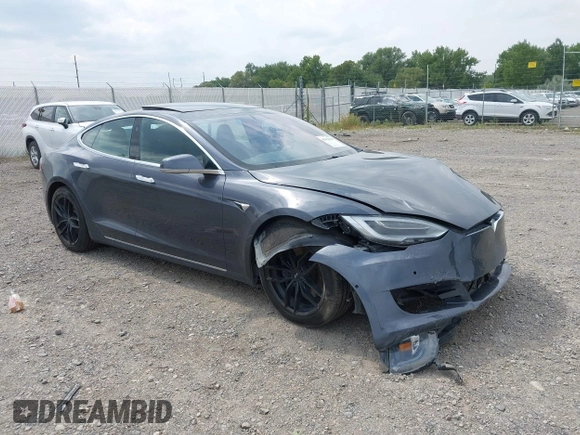 2019 Tesla Model S 75D with VIN 5YJSA1E22KF300407, listed as a IAAI auction lot 40034839 with 59,178 mi miles and . Bid and sale history available at DreamBid. Image 1.