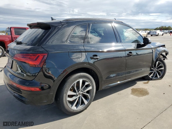 2024 Audi Q5 S line Premium with VIN WA1GAAFY7R2113549, listed as a Copart auction lot 79414184 with 0 mi miles and Salvage Title. Bid and sale history available at carsss.com. Image 3.