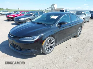2015 Chrysler 200 C z VIN 1C3CCCEG9FN542855, wystawiony jako IAAI lot #42216833 z przebiegiem 99 587 mil mil oraz . Historia ofert i sprzedaży dostępna na DreamBid. Obrazek 17.