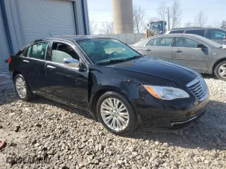 2013 Chrysler 200 Limited with VIN 1C3CCBCG0DN555231, listed as a Copart auction lot 48430105 with 0 mi miles and Clean Title. Bid and sale history available at carsss.com. Image 4.