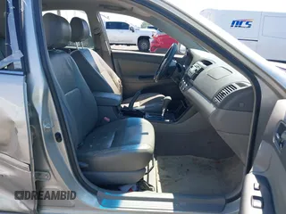 2006 Toyota Camry STD with VIN 4T1BE32K66U121154, listed as a IAAI auction lot 42472191 with 290,567 mi miles and . Bid and sale history available at DreamBid. Image 5.