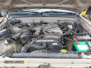2002 Toyota Tacoma PreRunner z VIN 5TESN92N62Z050332, wystawiony jako IAAI lot #42458812 z przebiegiem 147 802 mil mil oraz . Historia ofert i sprzedaży dostępna na DreamBid. Obrazek 10.