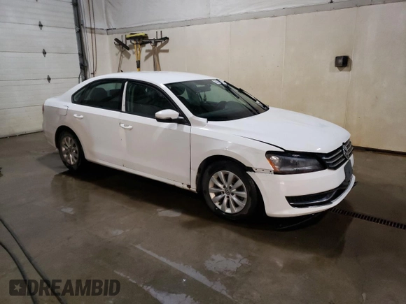 2013 Volkswagen Passat S with VIN 1VWAP7A34DC086352, listed as a Copart auction lot 47503005 with 121,106 mi miles and Clean title. Bid and sale history available at DreamBid. Image 4.