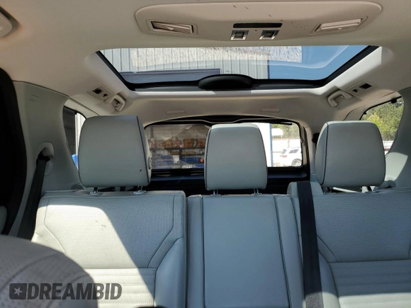 2018 Land Rover Discovery HSE Luxury with VIN SALRT2RV9JA062932, listed as a Copart auction lot 47009644 with 61,965 mi miles. Bid and sale history available at carsss.com. Image 10.