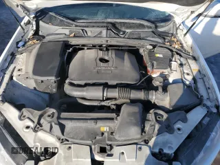 2015 Jaguar XF with VIN SAJXA0FS5FPU49437, listed as a Copart auction lot 84757254 with 99,301 mi miles and Salvage Title. Bid and sale history available at DreamBid. Image 11.