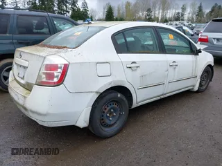 2008 Nissan Sentra 2.0 with VIN 3N1AB61E18L674767, listed as a IAAI auction lot 41924234 with Not provided miles and . Bid and sale history available at DreamBid. Image 4.