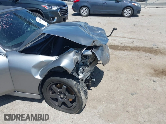 2013 Mazda MX-5 Miata Sport z VIN JM1NC2JF8D0232377, wystawiony jako IAAI lot #42312848 z przebiegiem Nie podano mil oraz . Historia ofert i sprzedaży dostępna na DreamBid. Obrazek 6.